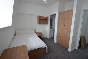 5 bed flat, 32 Hill Park Crescent, Greenbank, Plymouth, PL48JP - Image 8